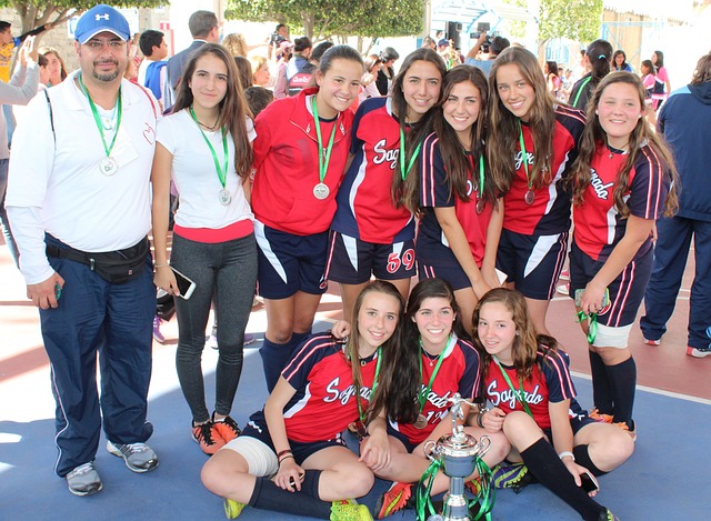 报告追梦缺